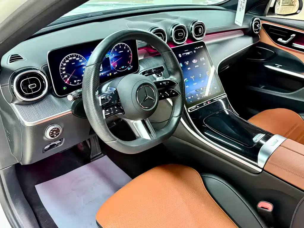 Mercedes-Benz C-Class — миниатюра 6