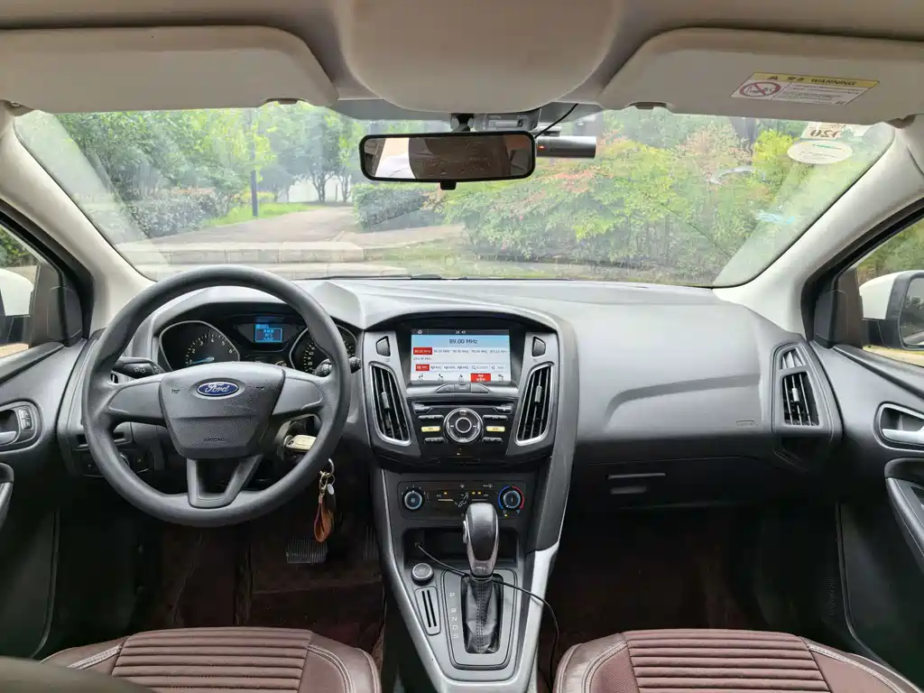 Ford Focus — миниатюра 5