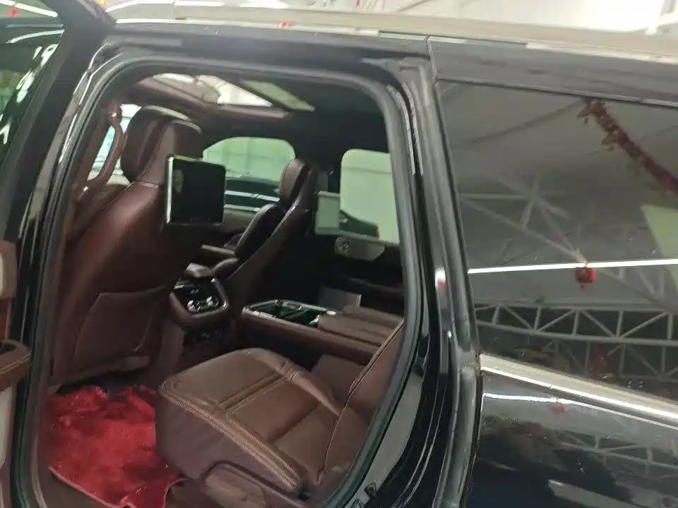 Lincoln Navigator — миниатюра 4