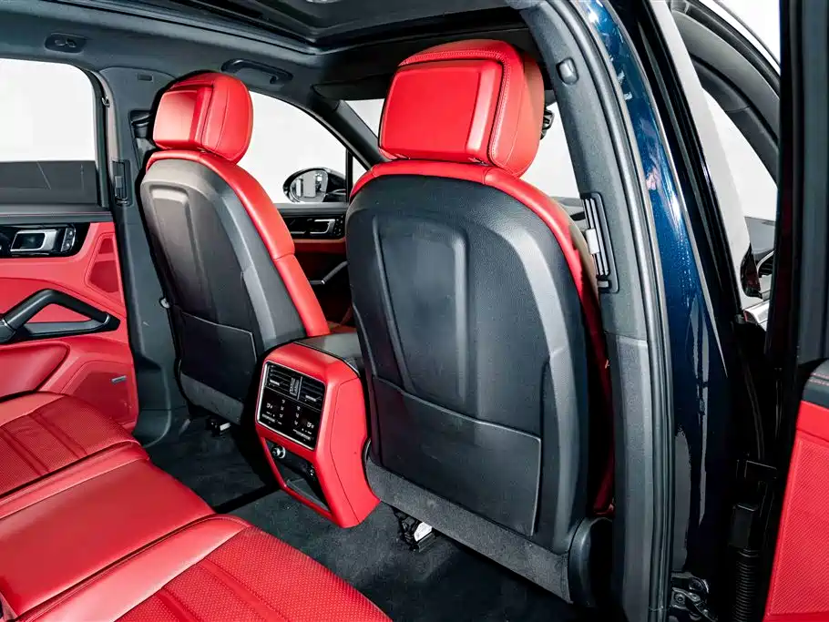 Porsche Cayenne Hybrid — миниатюра 20