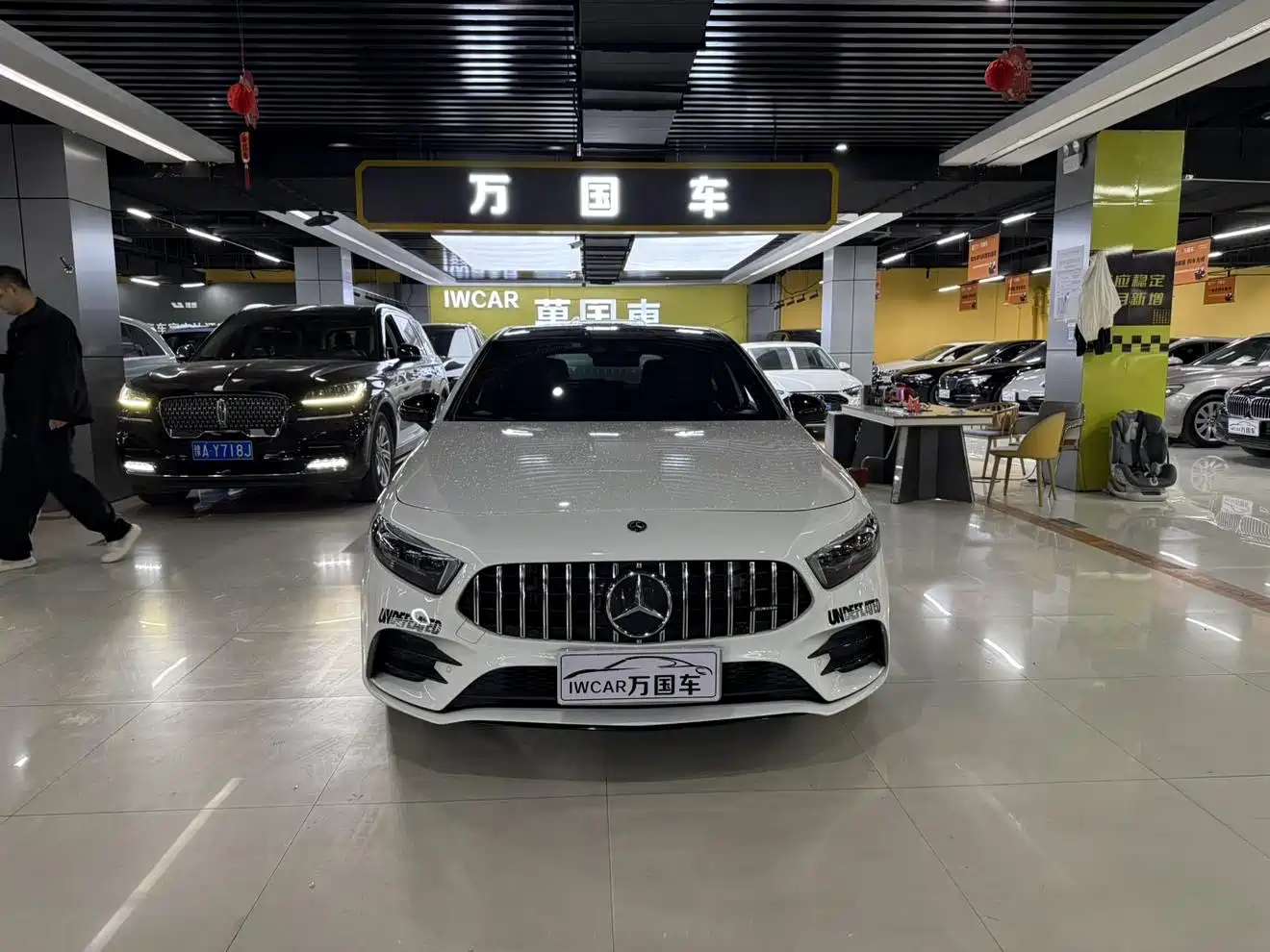 奔驰A级AMG 2020款 AMG A 35 L 4MATIC 2021