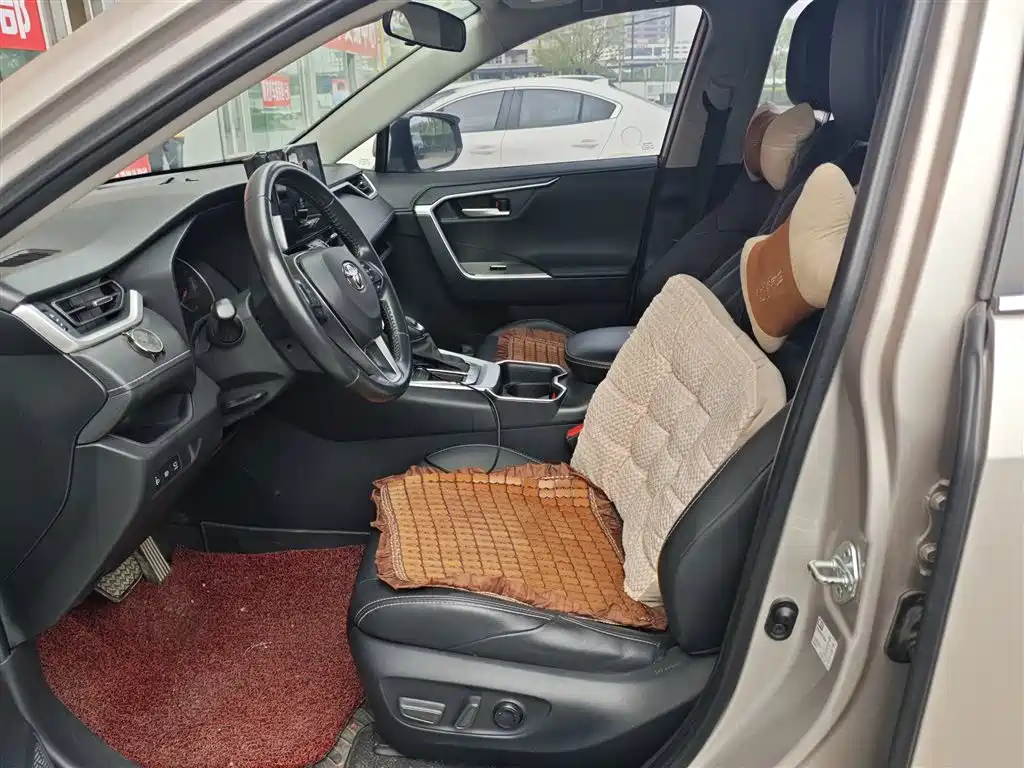 Toyota Wildlander — миниатюра 6