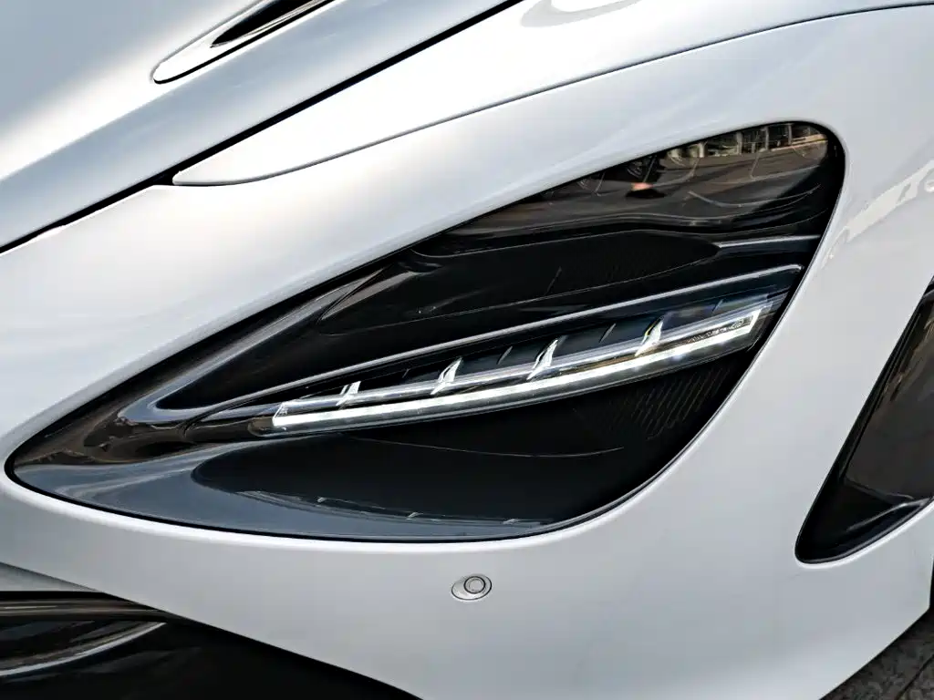 McLaren 720S — миниатюра 14