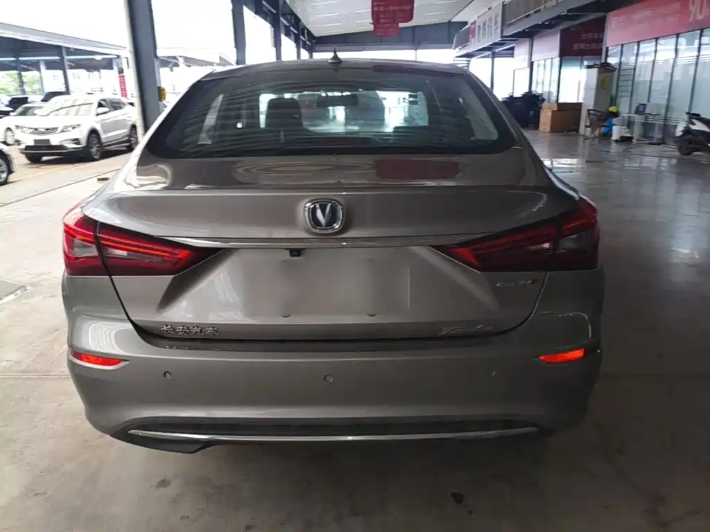 Changan Eado — миниатюра 6