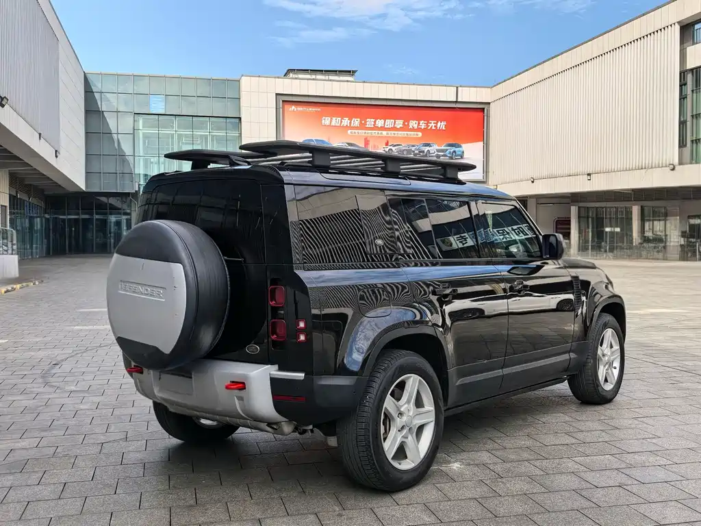 Land Rover Defender — миниатюра 18