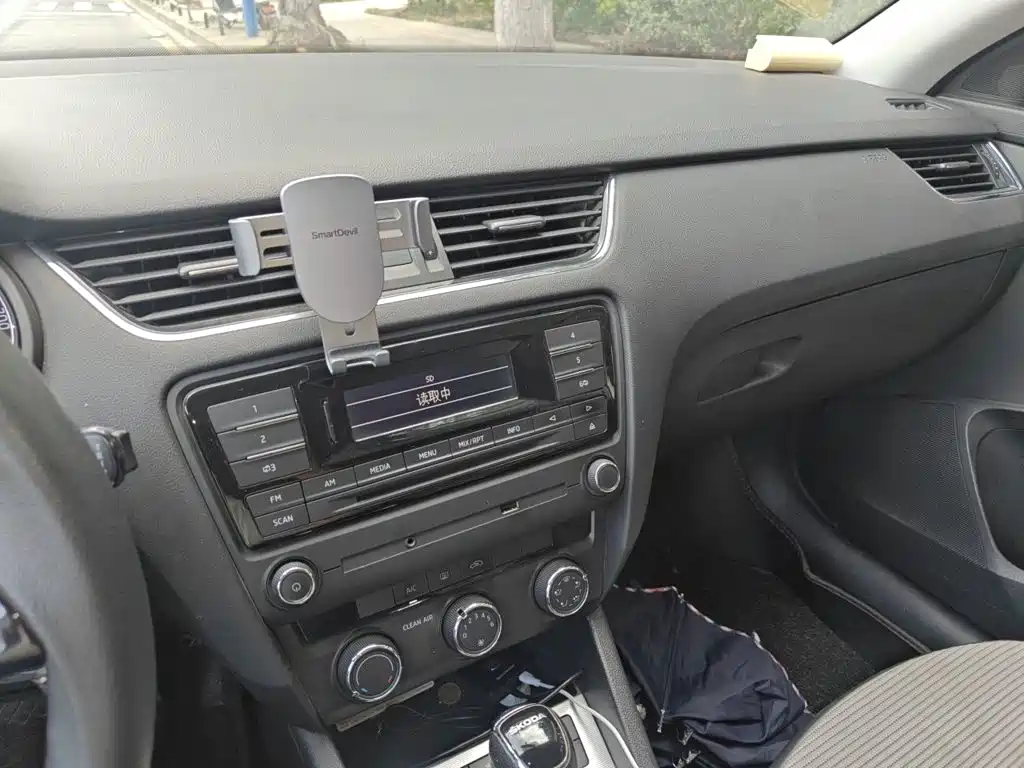 Skoda Octavia — миниатюра 10