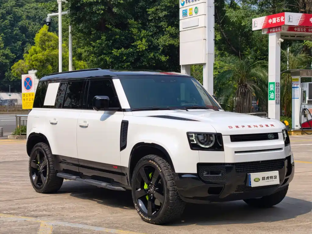 Land Rover Defender — миниатюра 3