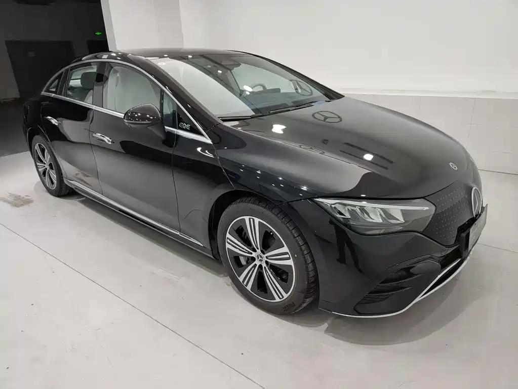 Mercedes-Benz EQE 2025 500 4MATIC