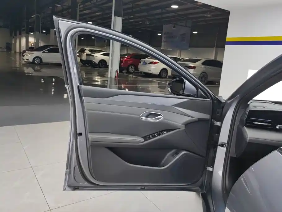 BYD Qin L — миниатюра 7