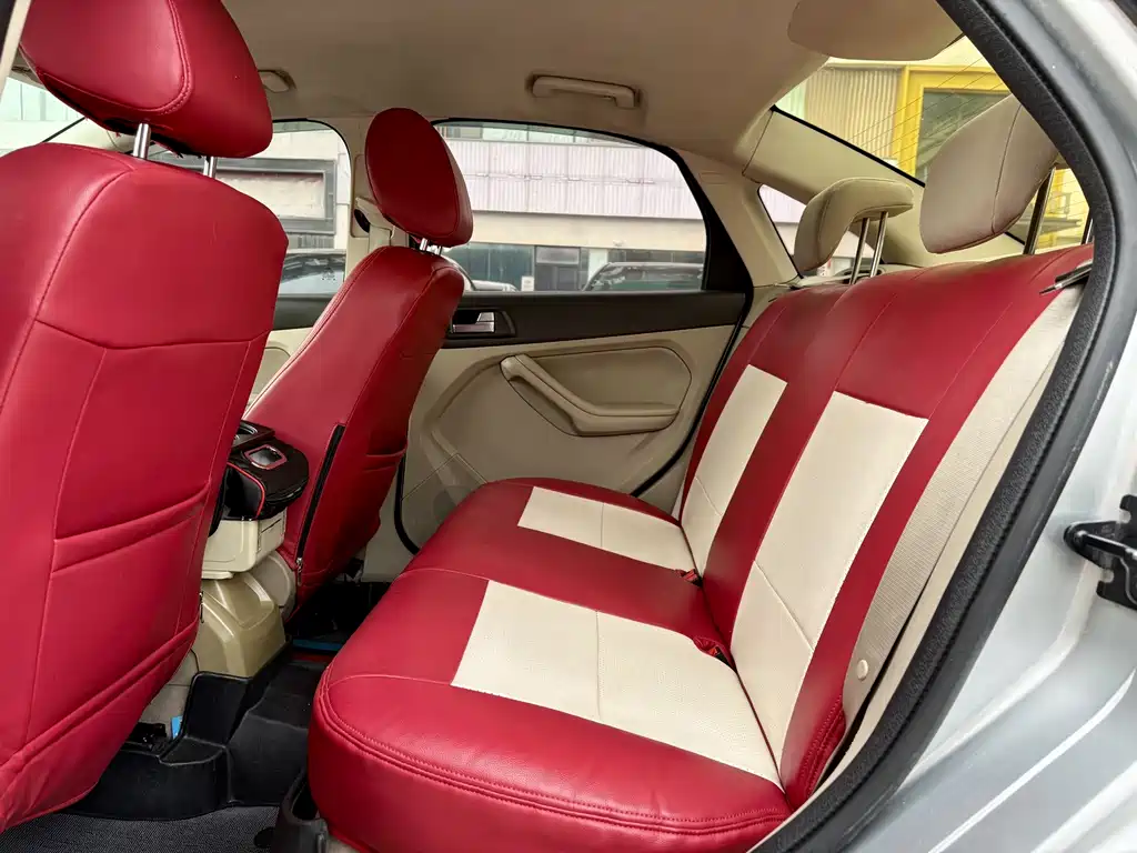 Ford Focus — миниатюра 5