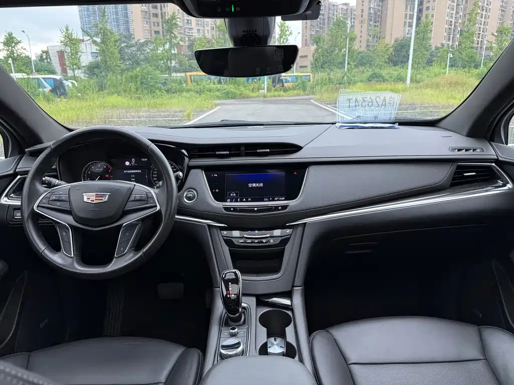 Cadillac XT5 — миниатюра 7