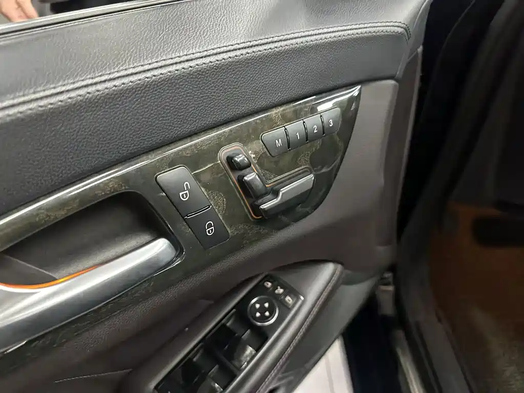 Mercedes-Benz CLS — миниатюра 10