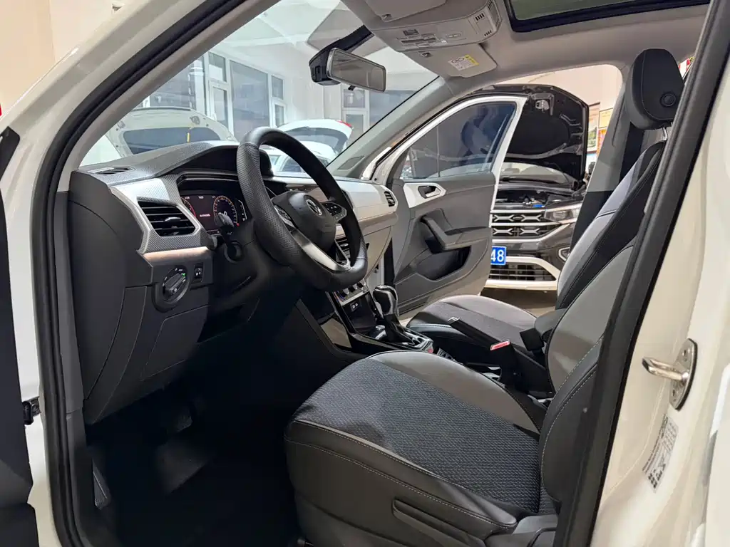 VOLKSWAGEN EXPLORING THE SHADOW