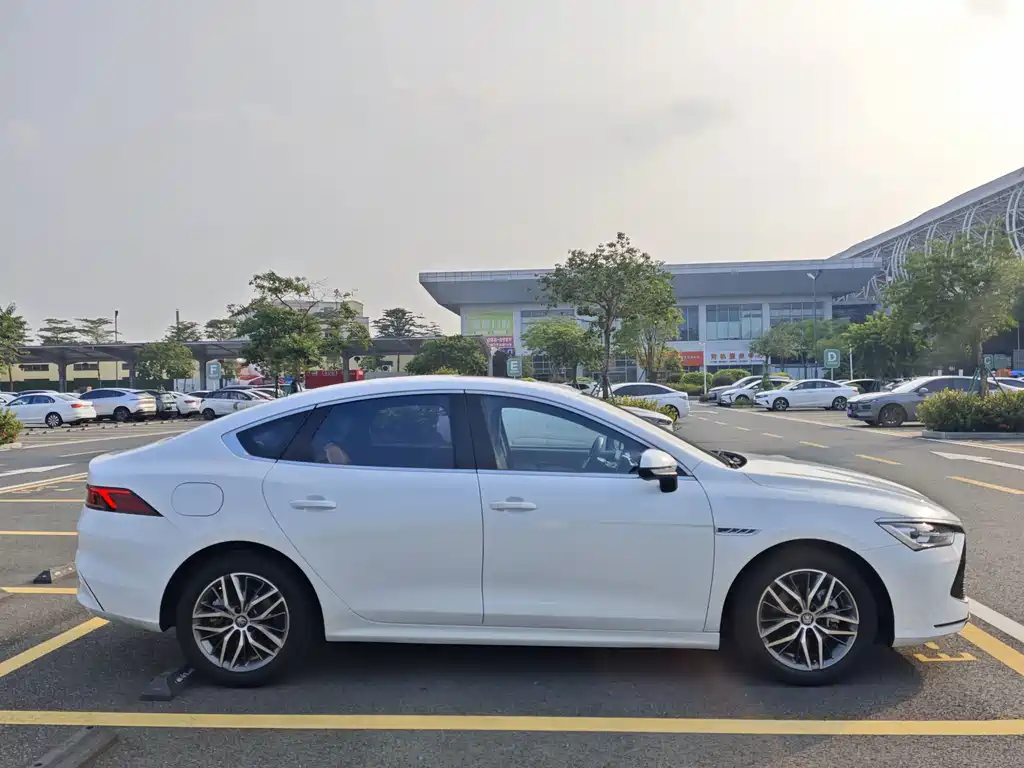 BYD Qin PLUS — миниатюра 5
