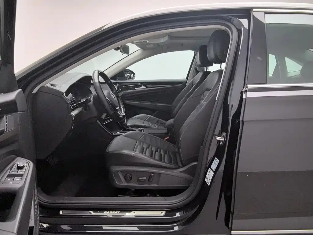 Volkswagen Passat — миниатюра 10