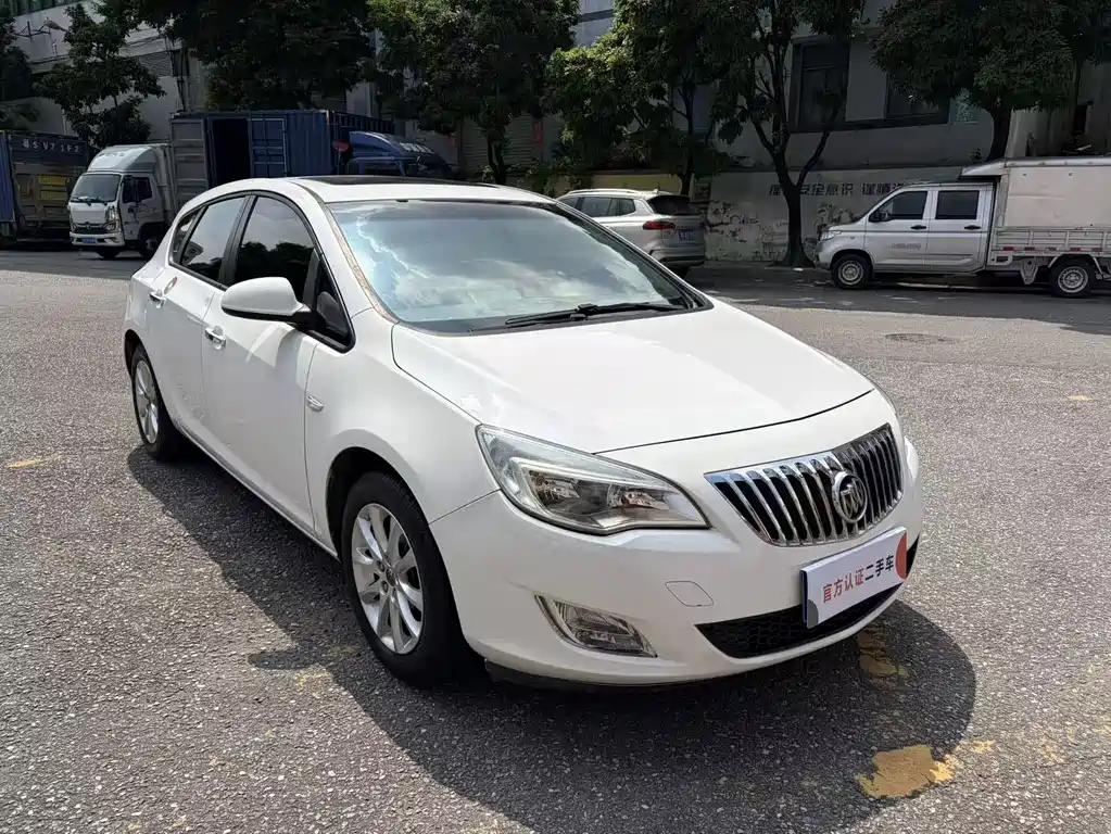 Buick Excelle — миниатюра 3