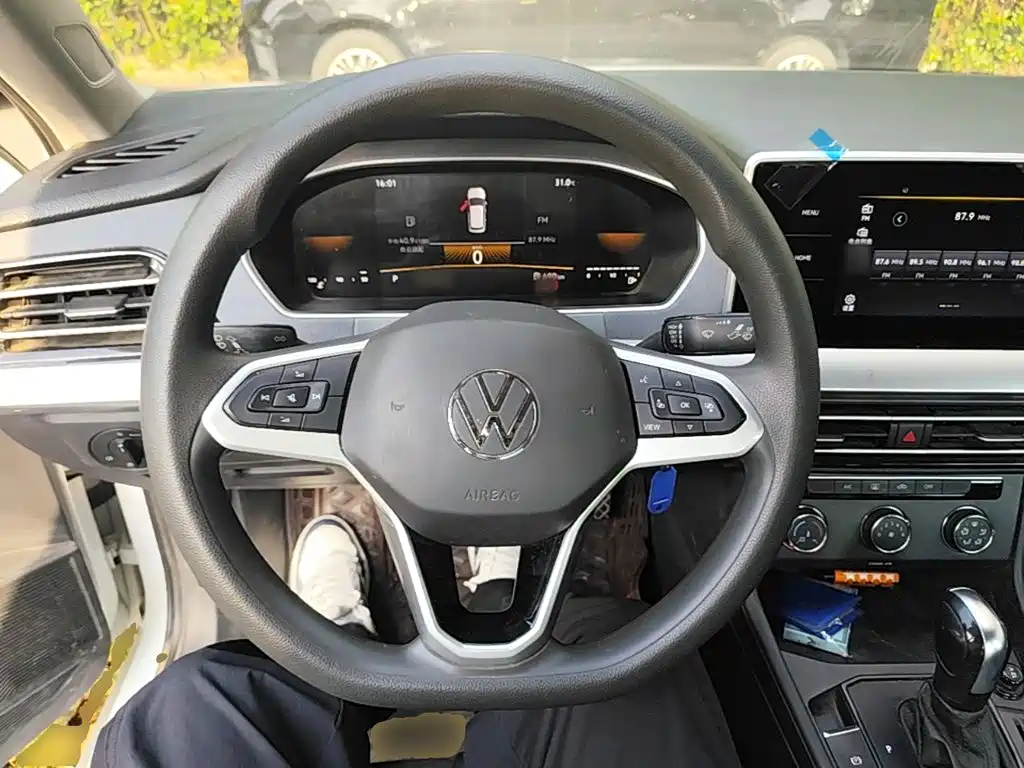 Volkswagen Lavida — миниатюра 11