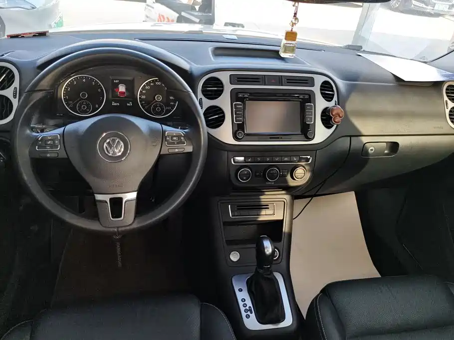 Volkswagen Tiguan — миниатюра 12
