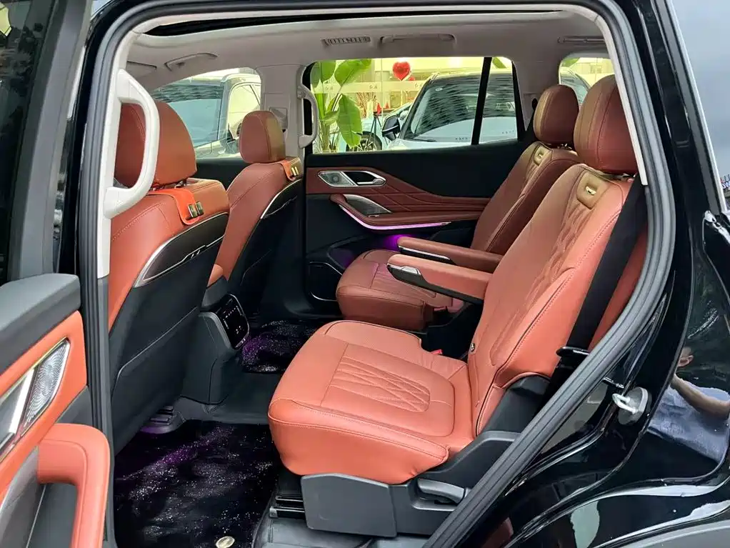 Hongqi Hongqi HS7 PHEV — миниатюра 15