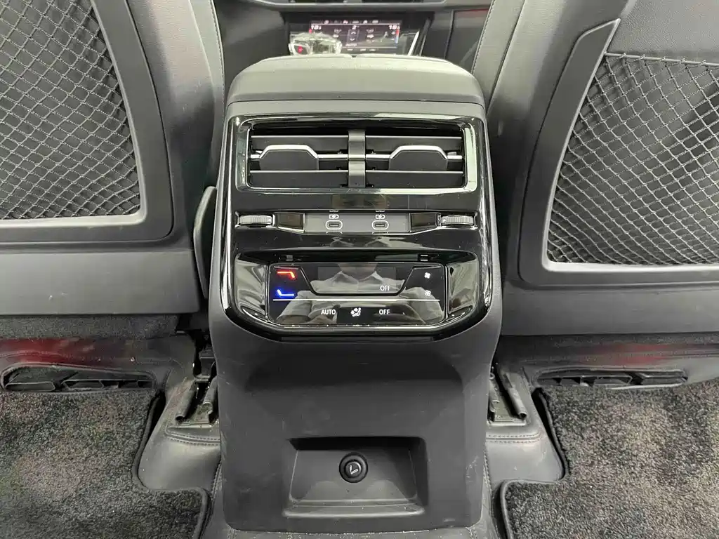 Audi Q6 — миниатюра 14