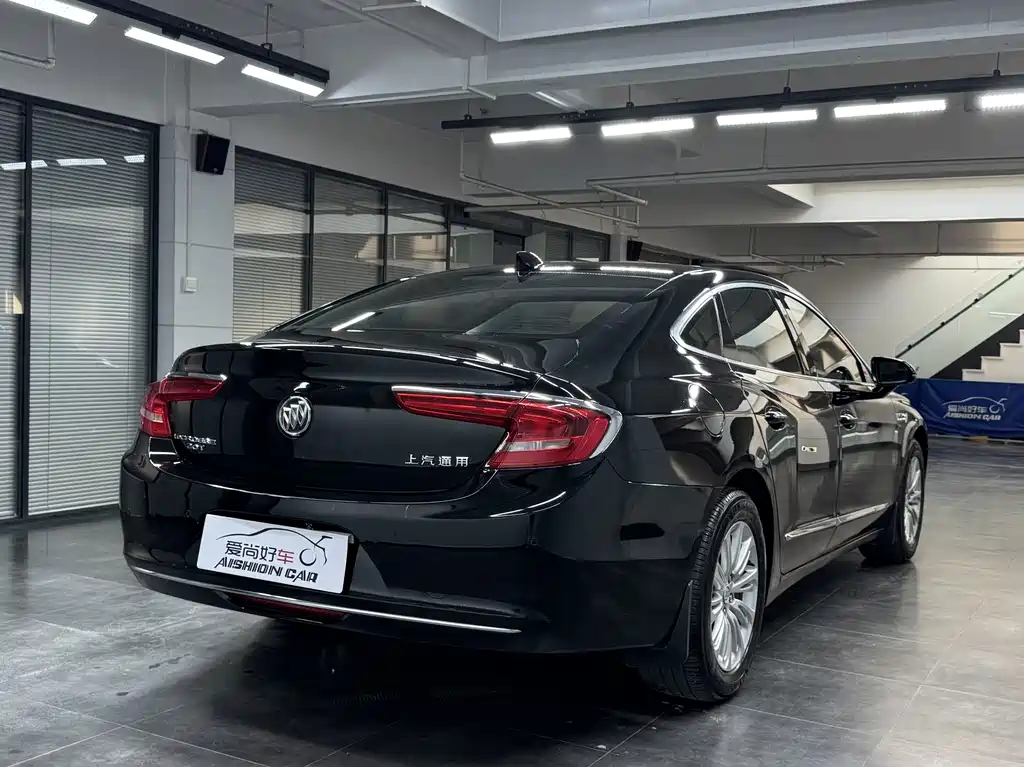Buick LaCrosse — миниатюра 7