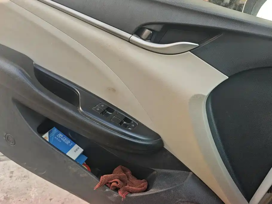 Buick Excelle — миниатюра 7