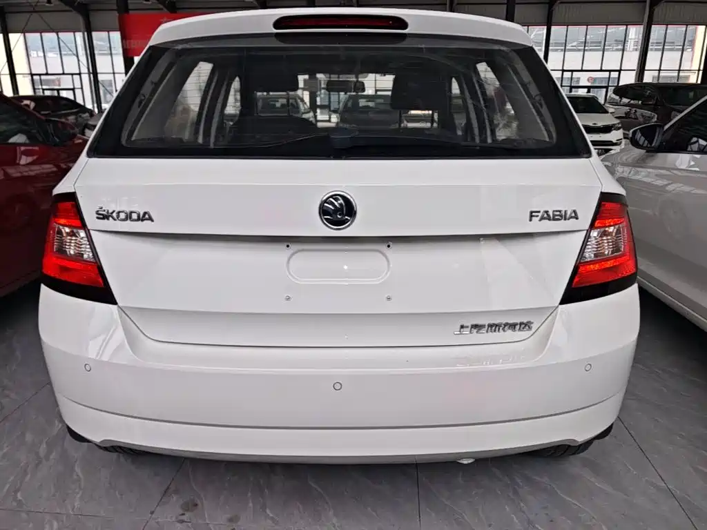 Skoda Fabia — миниатюра 6