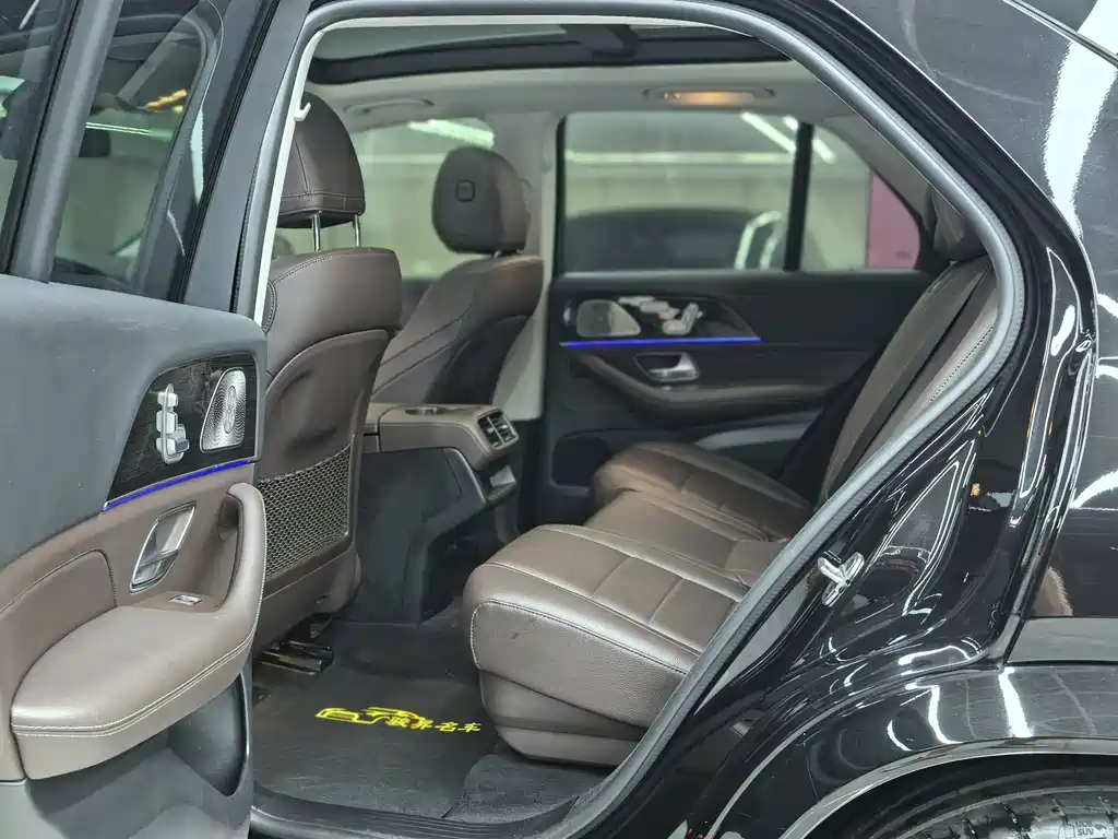 Mercedes-Benz GLE (Import) — миниатюра 11