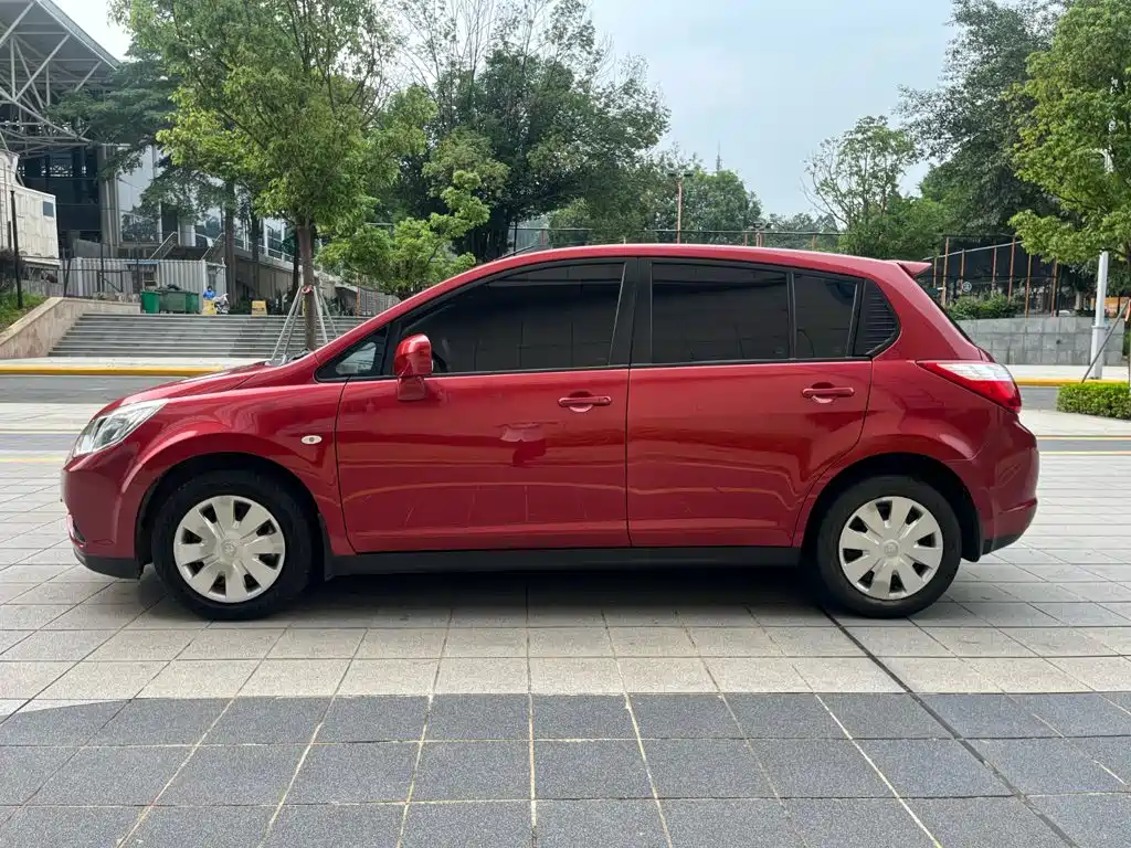 Venucia R50 — миниатюра 7