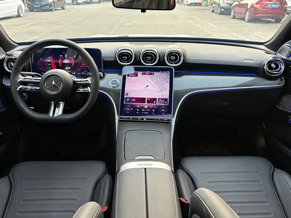Mercedes-Benz C-Class — миниатюра 8