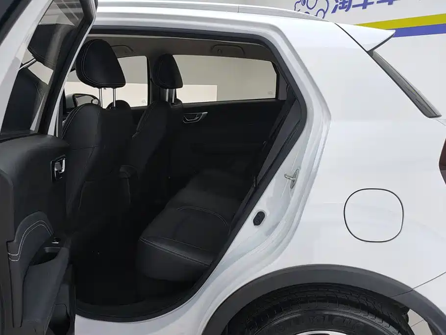 Geely Vision X3 — миниатюра 11