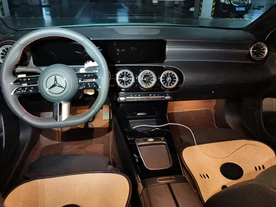 Mercedes-Benz A-Class — миниатюра 12