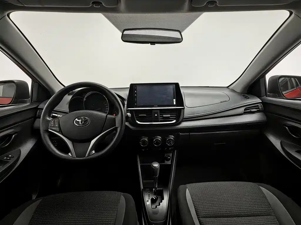 Toyota Vios FS — миниатюра 5