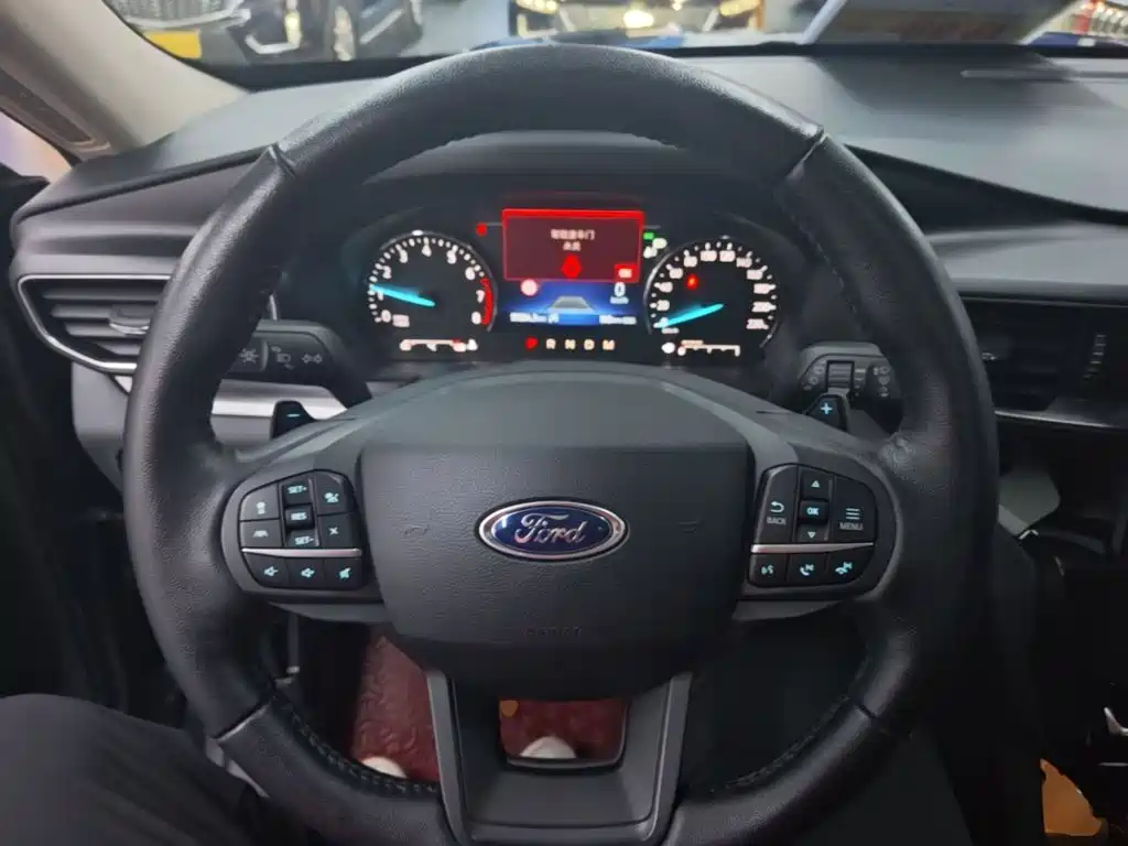Ford Explorer 2020 — фото 10