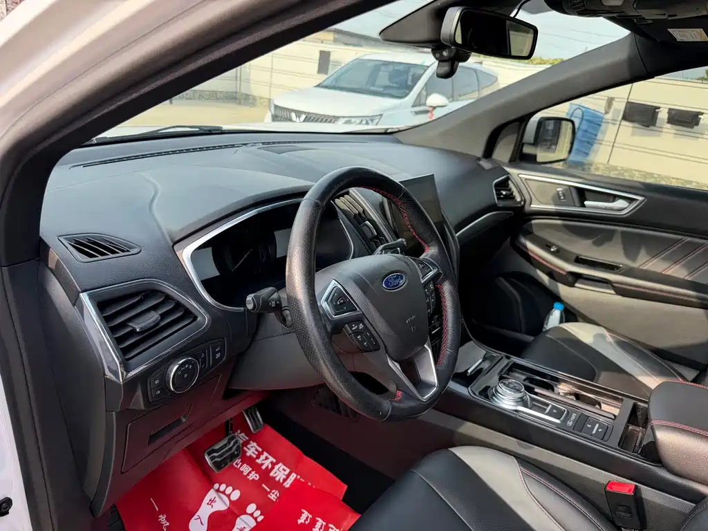 Ford Edge — миниатюра 9