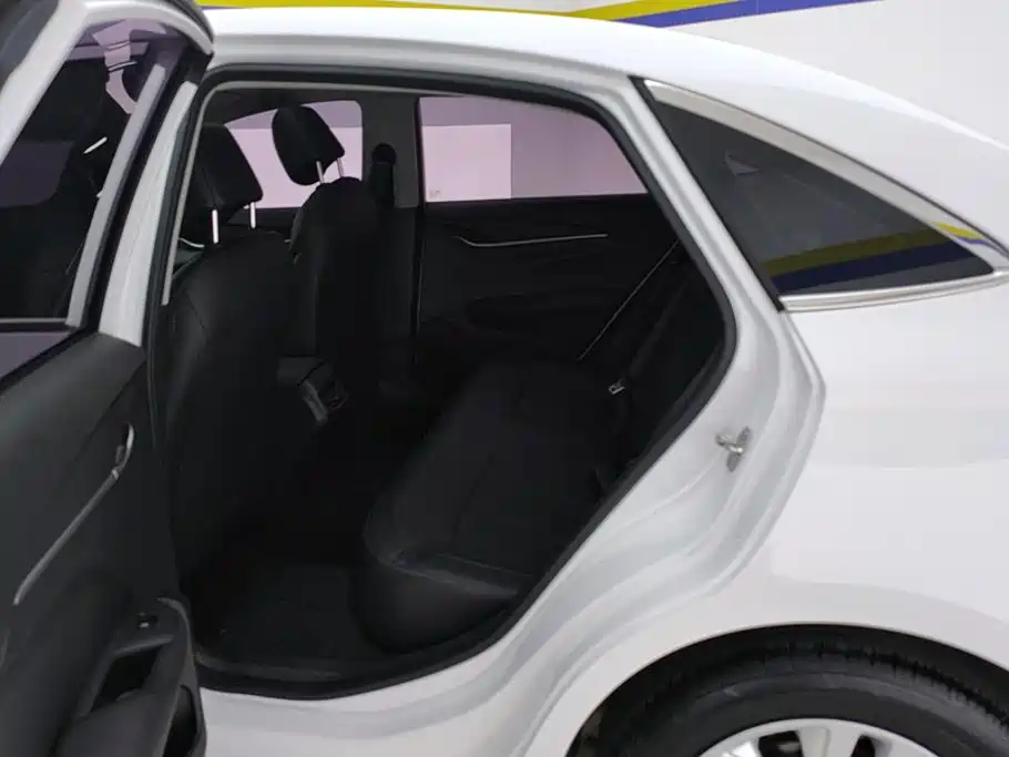 Buick Excelle — миниатюра 11