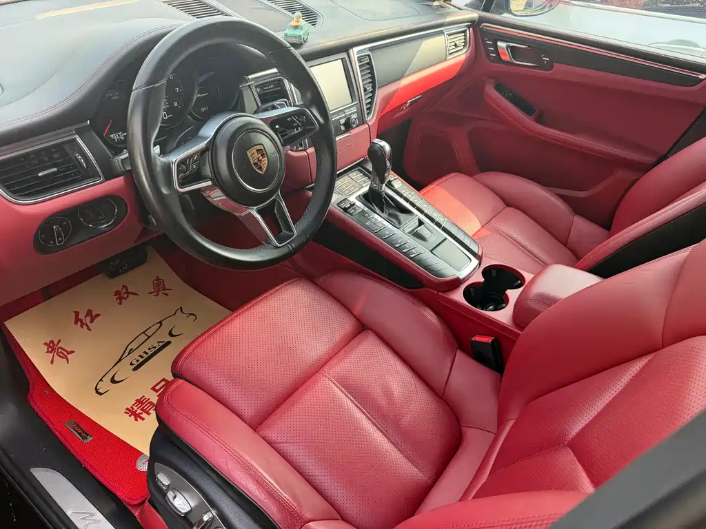 Porsche Macan — миниатюра 3