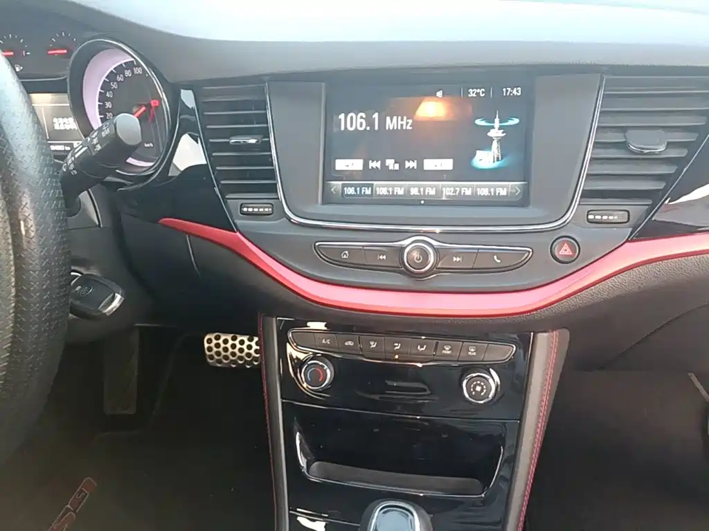Buick Verano — миниатюра 13