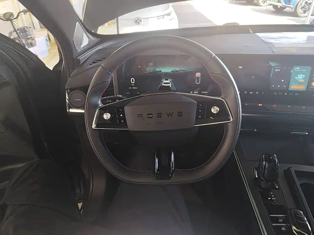 Roewe RX5 MAX — миниатюра 11