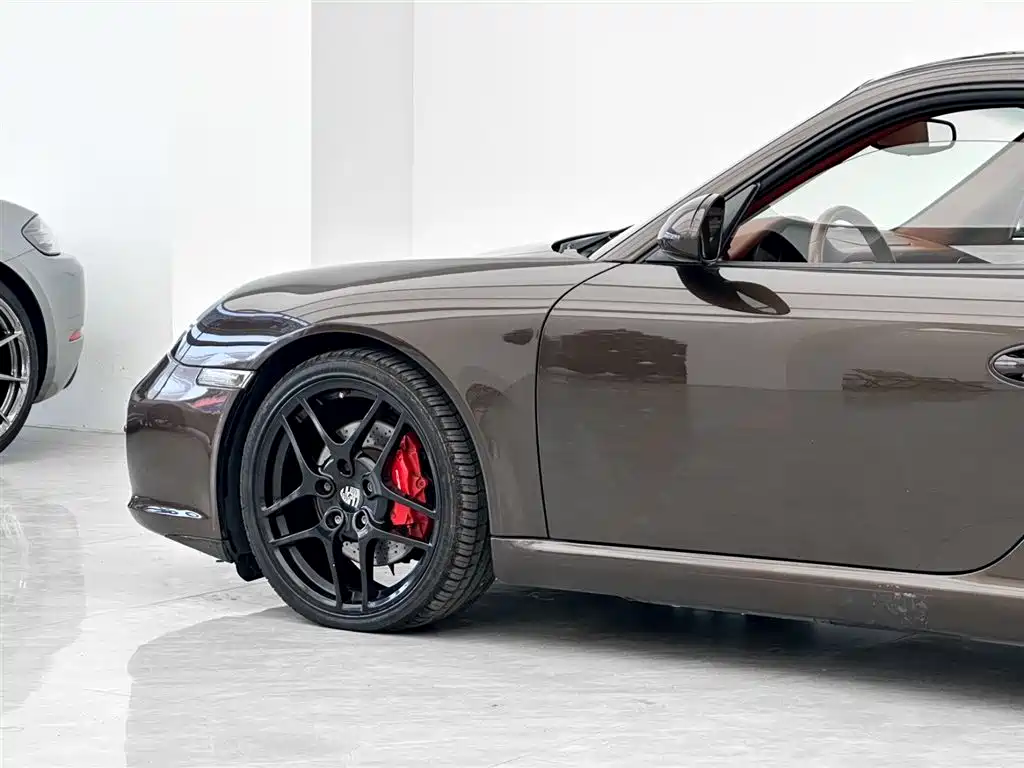 Porsche 911 2008 Carrera S 3.8L