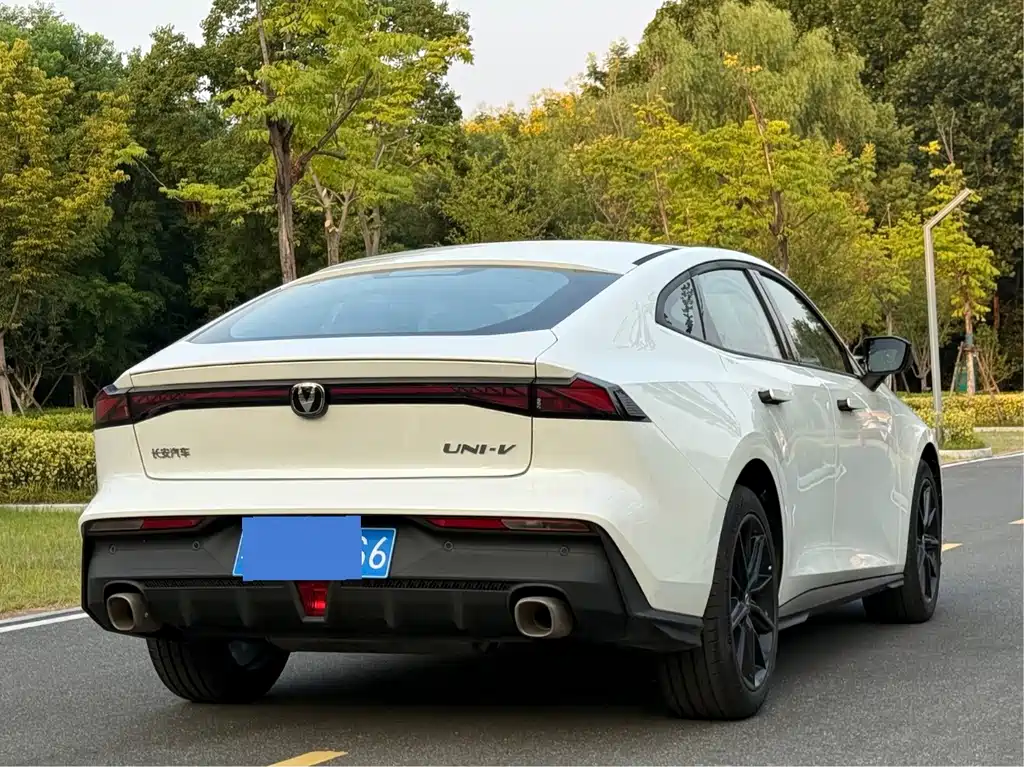 Changan UNI-V — миниатюра 4