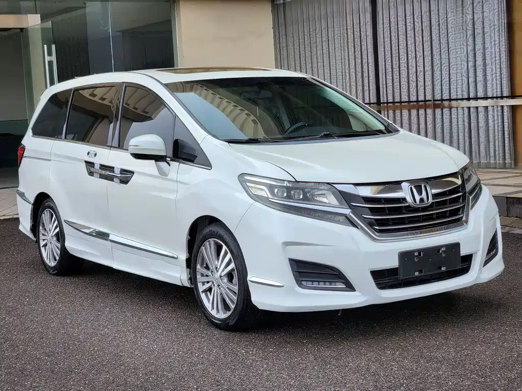 Honda Elysion 2016 2.4L