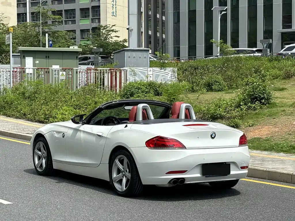 BMW Z4 — миниатюра 13