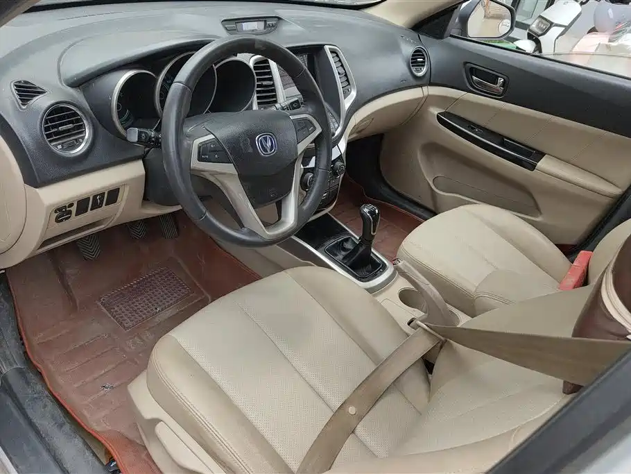 Changan Eado 2013 1.6L MT Luxury V