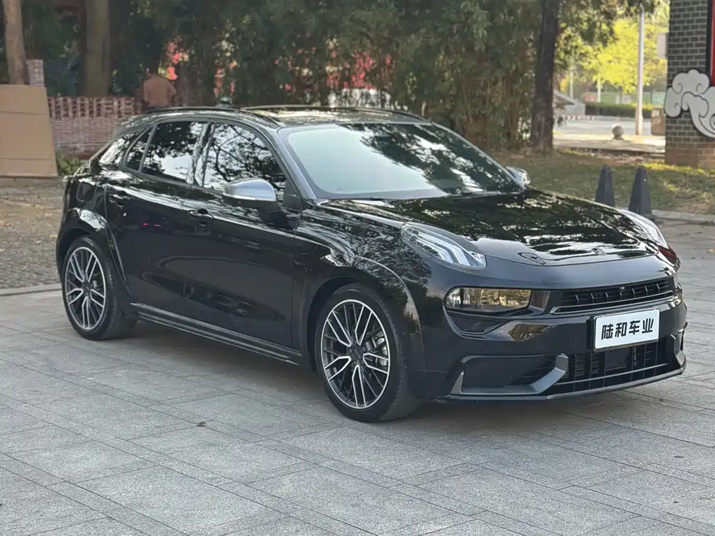 LYNK & CO. 02 HATCHBACK