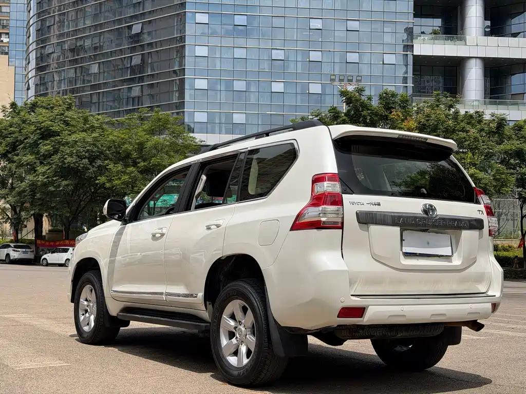 Toyota Prado — миниатюра 7