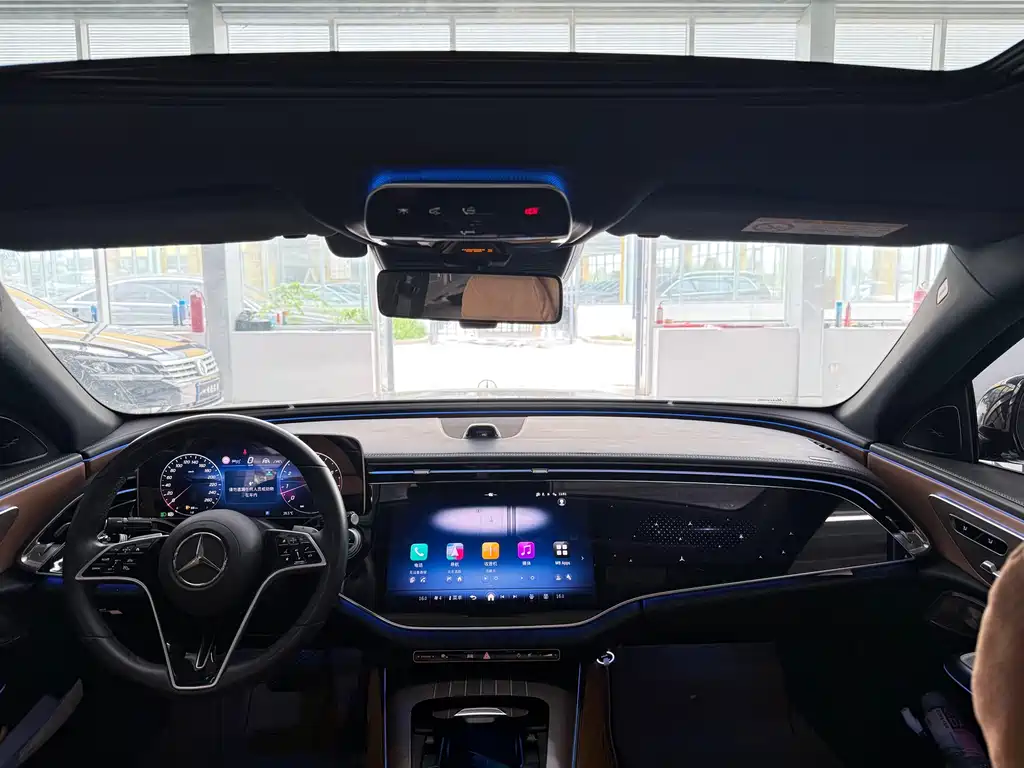 Mercedes-Benz E-Class E 2024 E 300 L Luxury