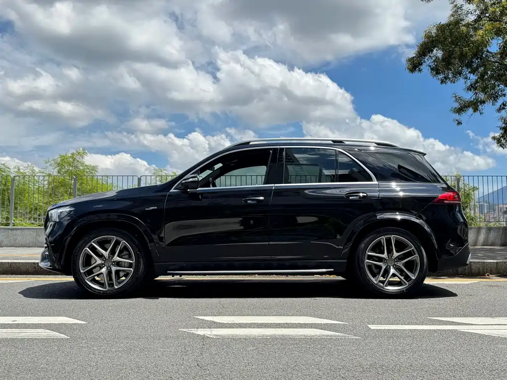 MERCEDES-BENZ GLE AMG