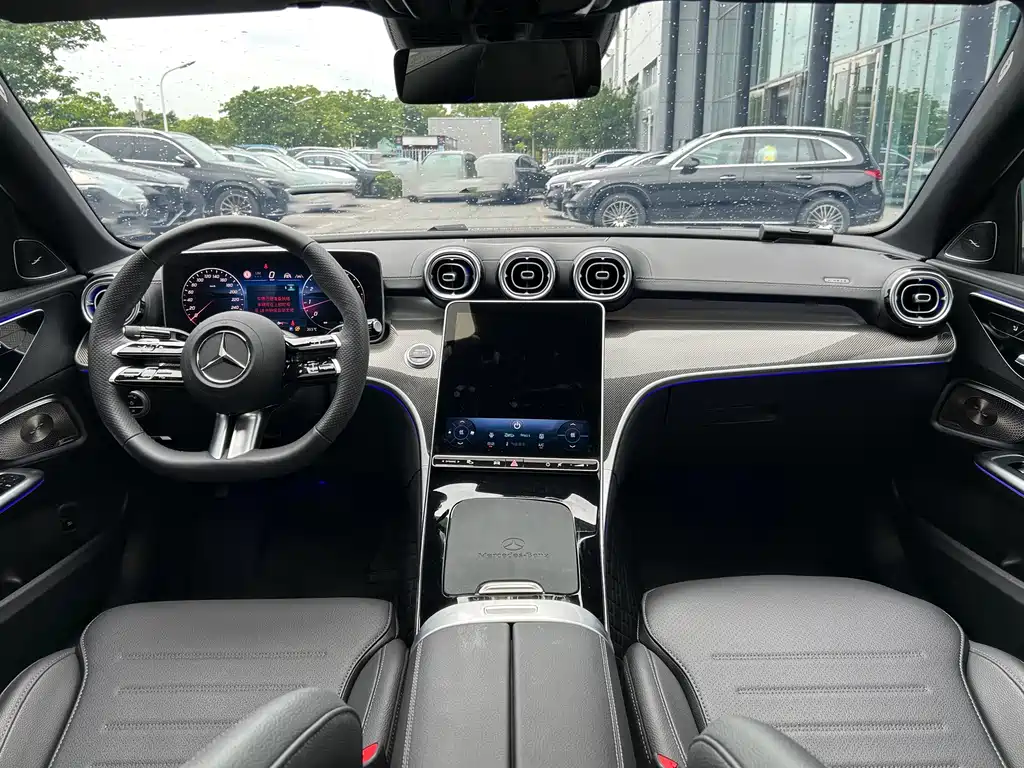 Mercedes-Benz C-Class — миниатюра 6