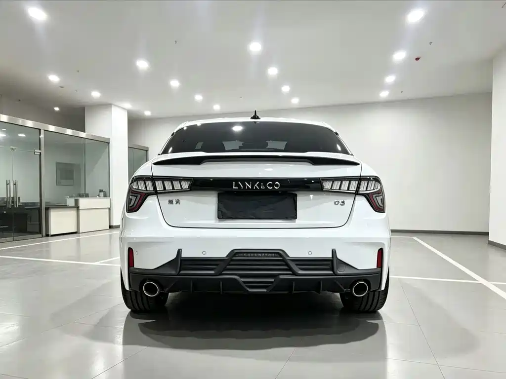Lynk & Co 03 — миниатюра 8